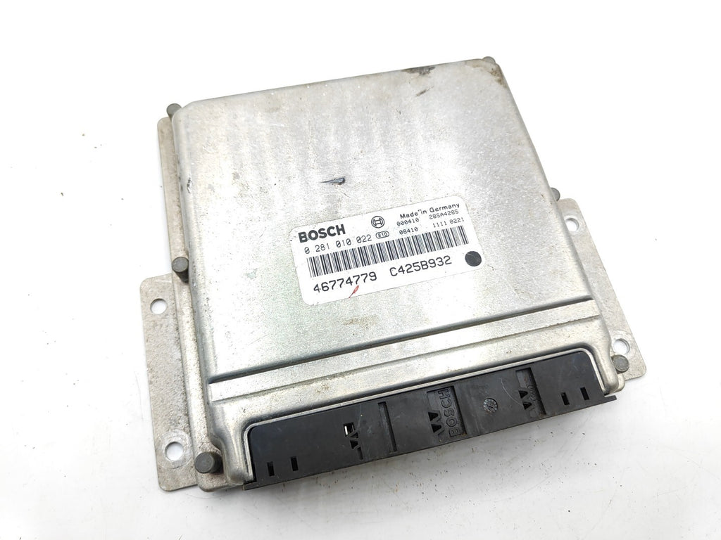 Alfa Romeo 156 2.4JTD 2001 Engine Control Module 46774779 0281010022
