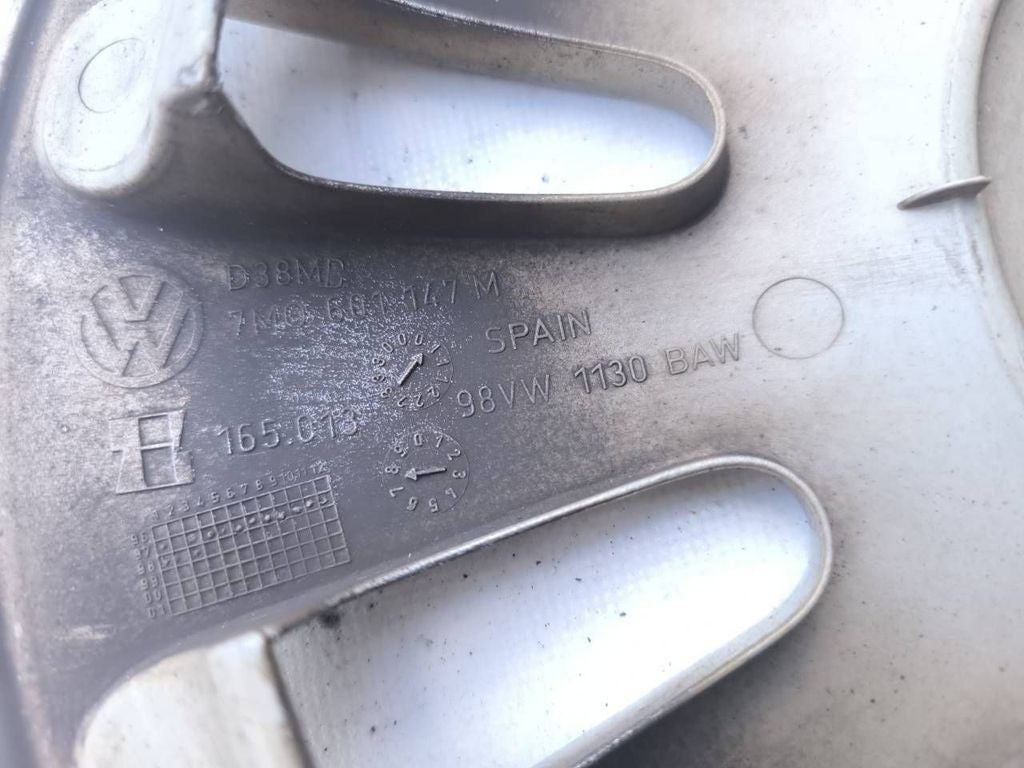 Volkswagen Sharan 2005 R15 wheel hub cap trim 98VW1130BAW 