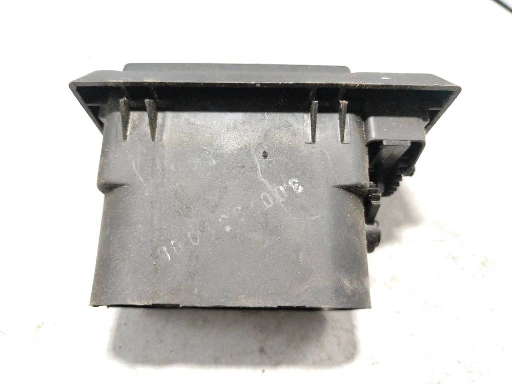 Alfa Romeo 155 1.8TS 103kW 1994 dashboard side air vent grill trim 222292 