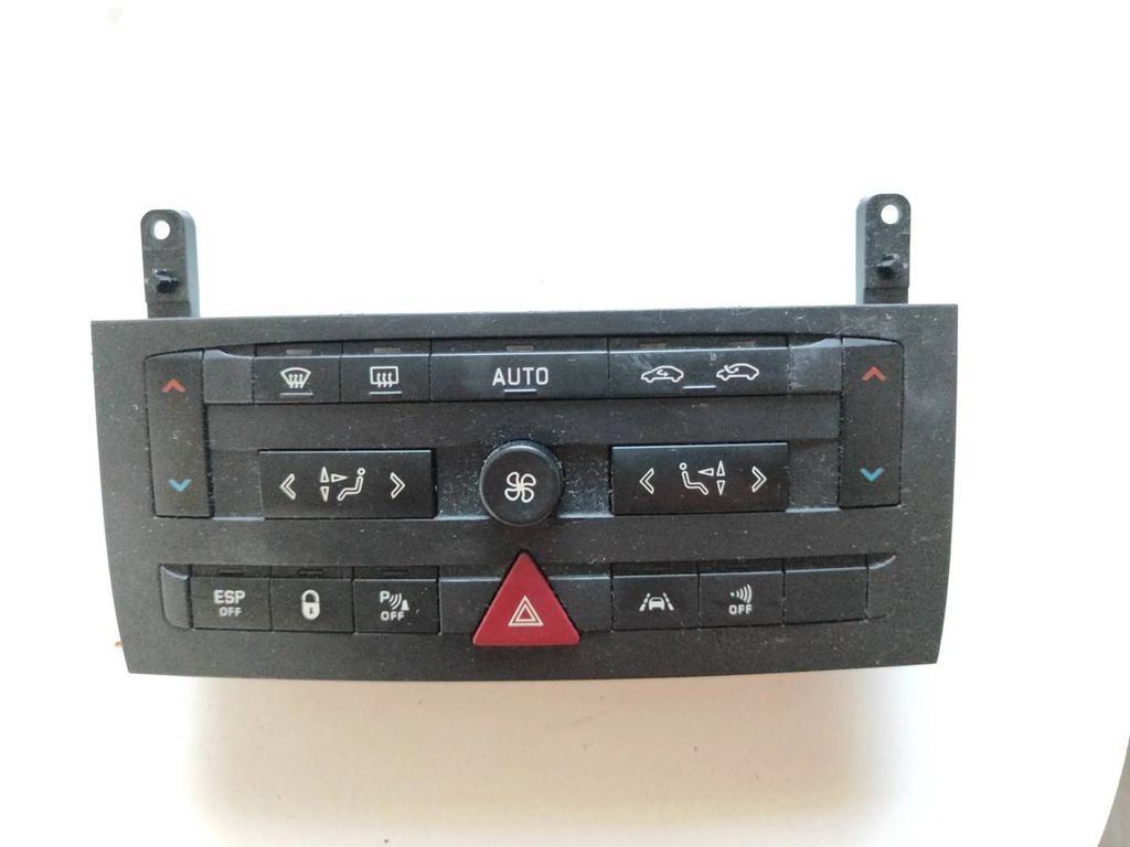 Citroen C6 2006 Interior AC Climate control unit module 96573328ZD 