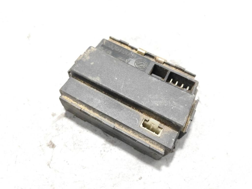 Alfa Romeo 155 1.8i 103kW 1994 door control unit module 60619053 