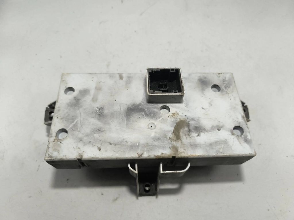 Fiat Punto 188 Petrol 2000 Comfort convenience body module 46774361 