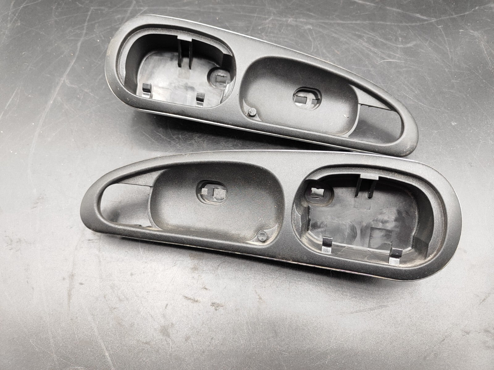 Alfa Romeo 156 2.4JTD 110kW 2002 Rear Left Right Door Inner Handle Trim Ashtray