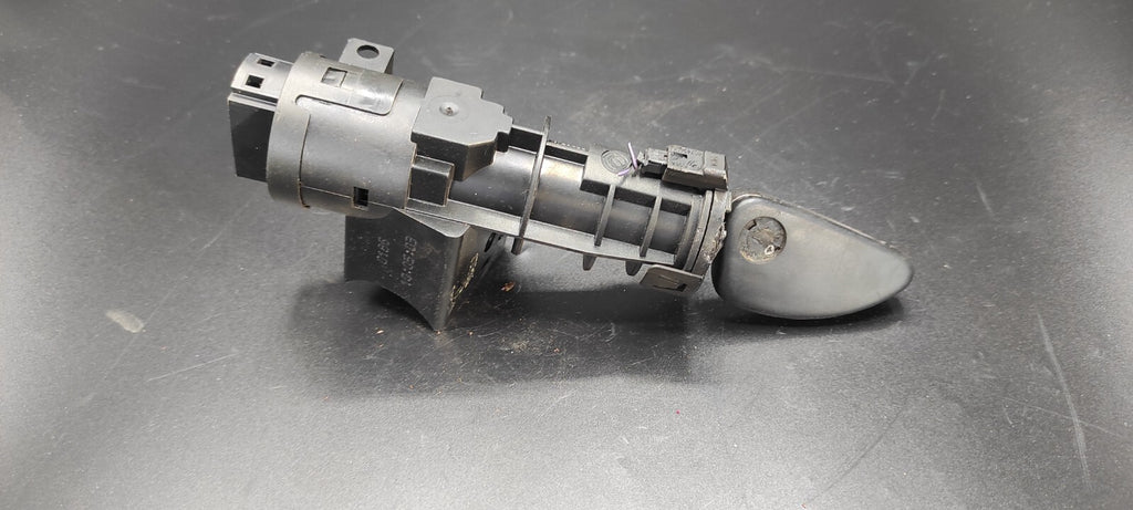 Alfa Romeo 147 1.9JTD 85kW 8V 2002 LHD Ignition Lock Barrel With Key