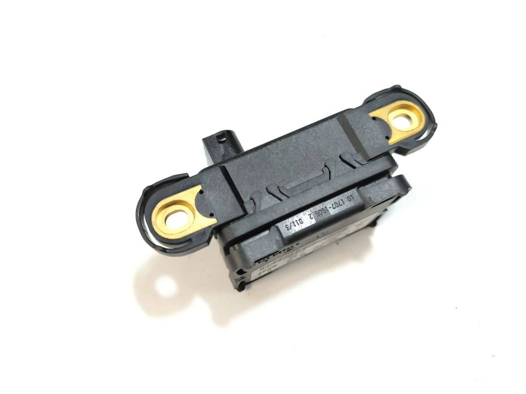 Mercedes-Benz ML W163 2000 ESP acceleration yaw rate sensor A0045423918 