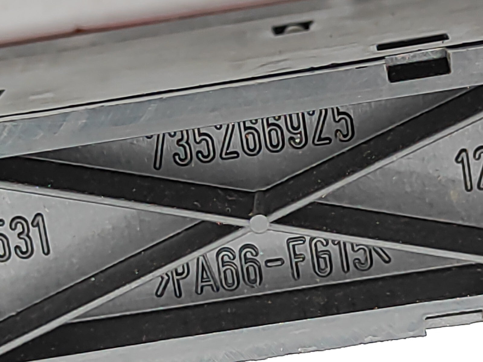 Alfa Romeo 147 1.9JTD 110kW 2004 Trunk Release Fog Light Switch 735266925