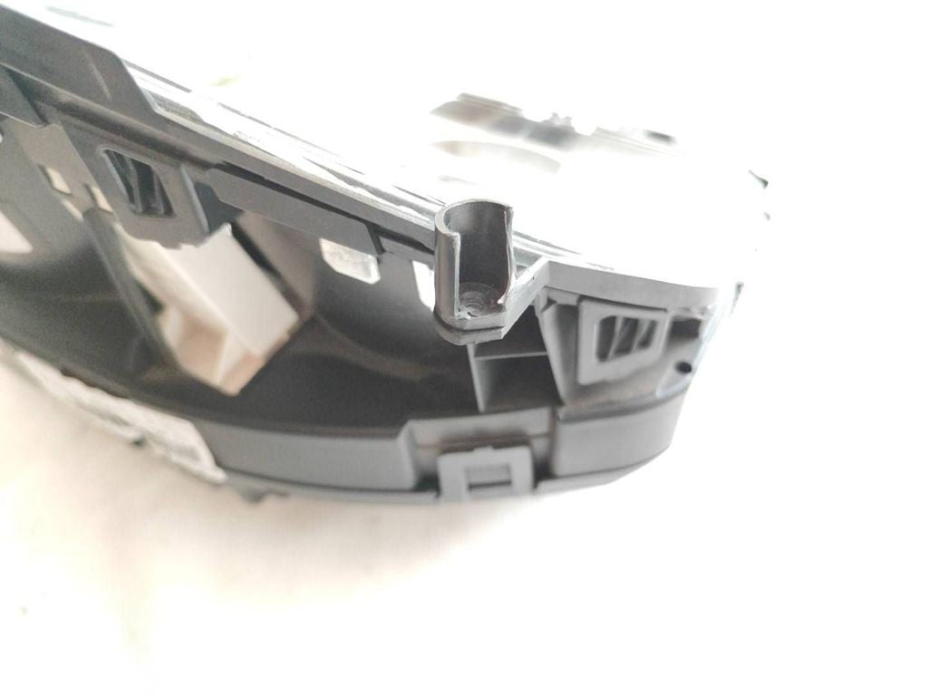 A2049004402 Mercedes-Benz C W204 2008 RHD speedometer instrument cluster 