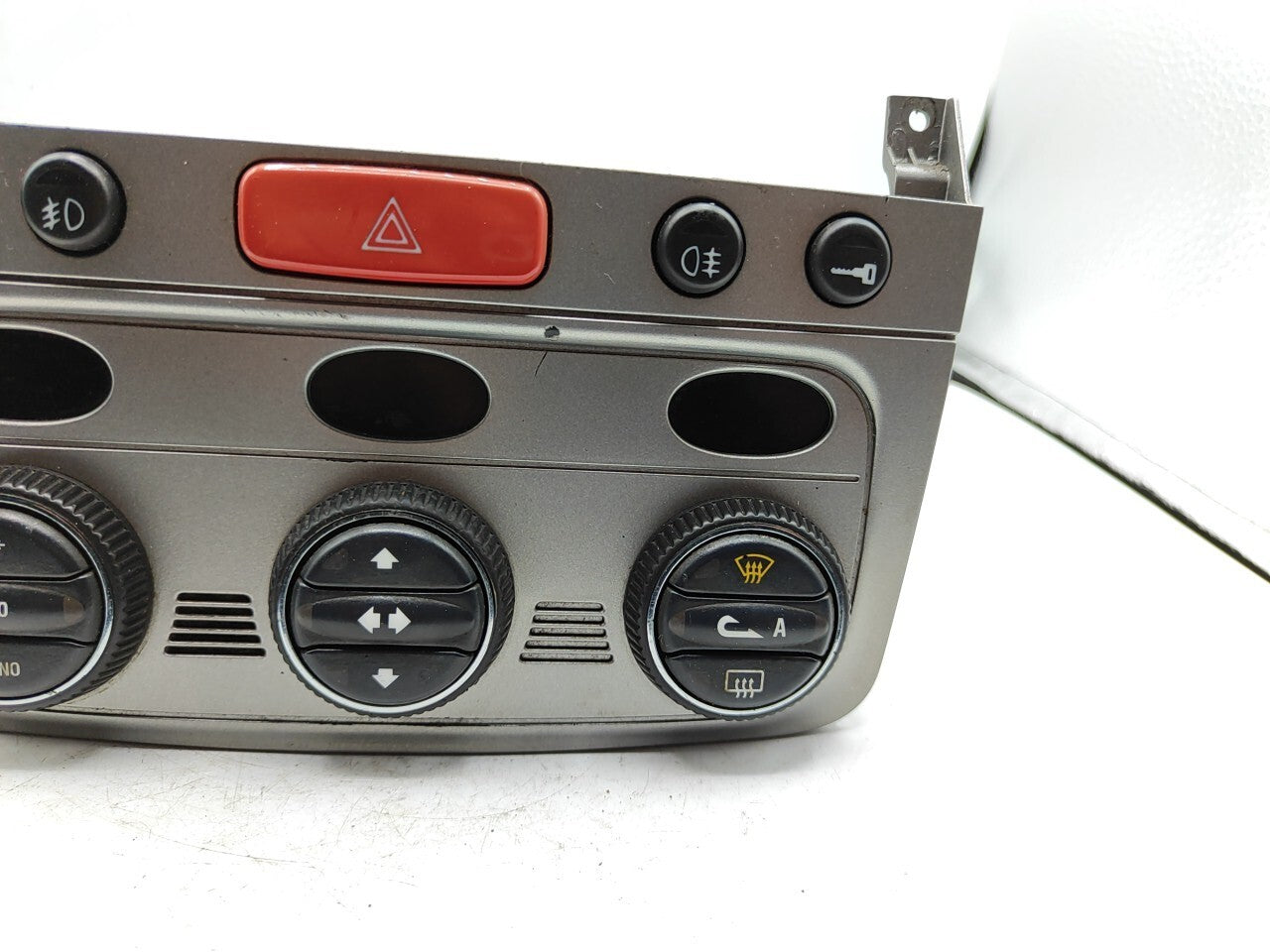 Alfa Romeo GT 2006 LHD Dash Climate Control 01560513690