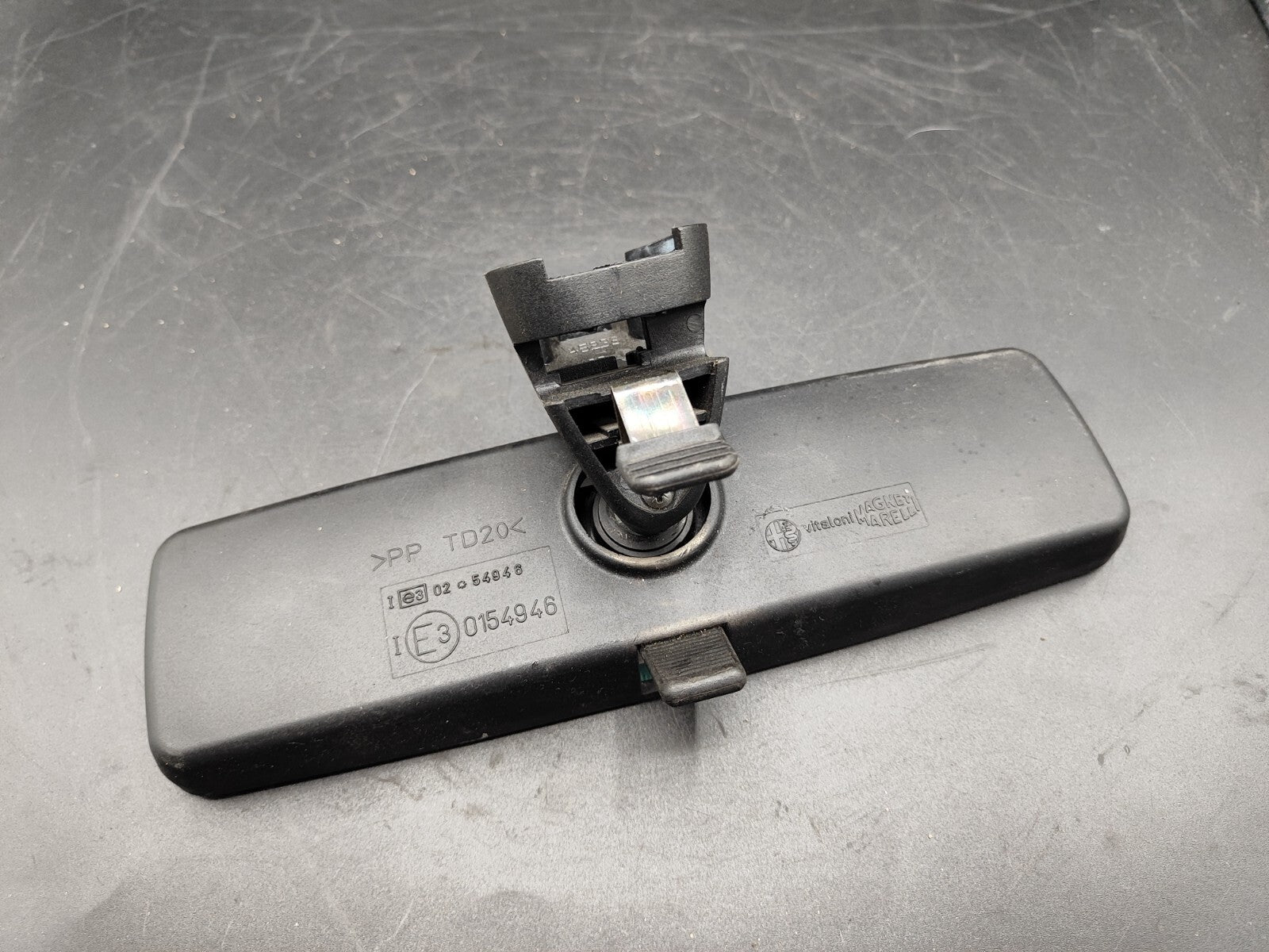 Alfa Romeo 147 1.9JTD 85kW 8V 2007 Rear Interior View Mirror E30154946