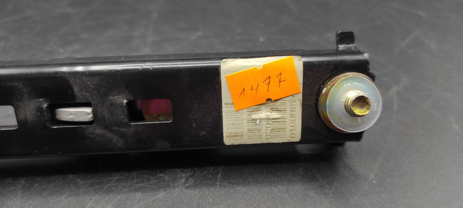 Alfa Romeo GT  2.0JTS 2004 Front Right Seatbelt Height Adjustment Regulator Rail