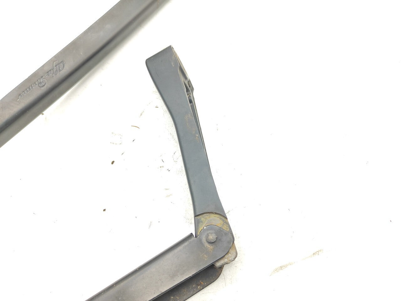 Alfa Romeo GT 2.0JTS 122kW 2005 LHD Windshield Wiper Blade Arm