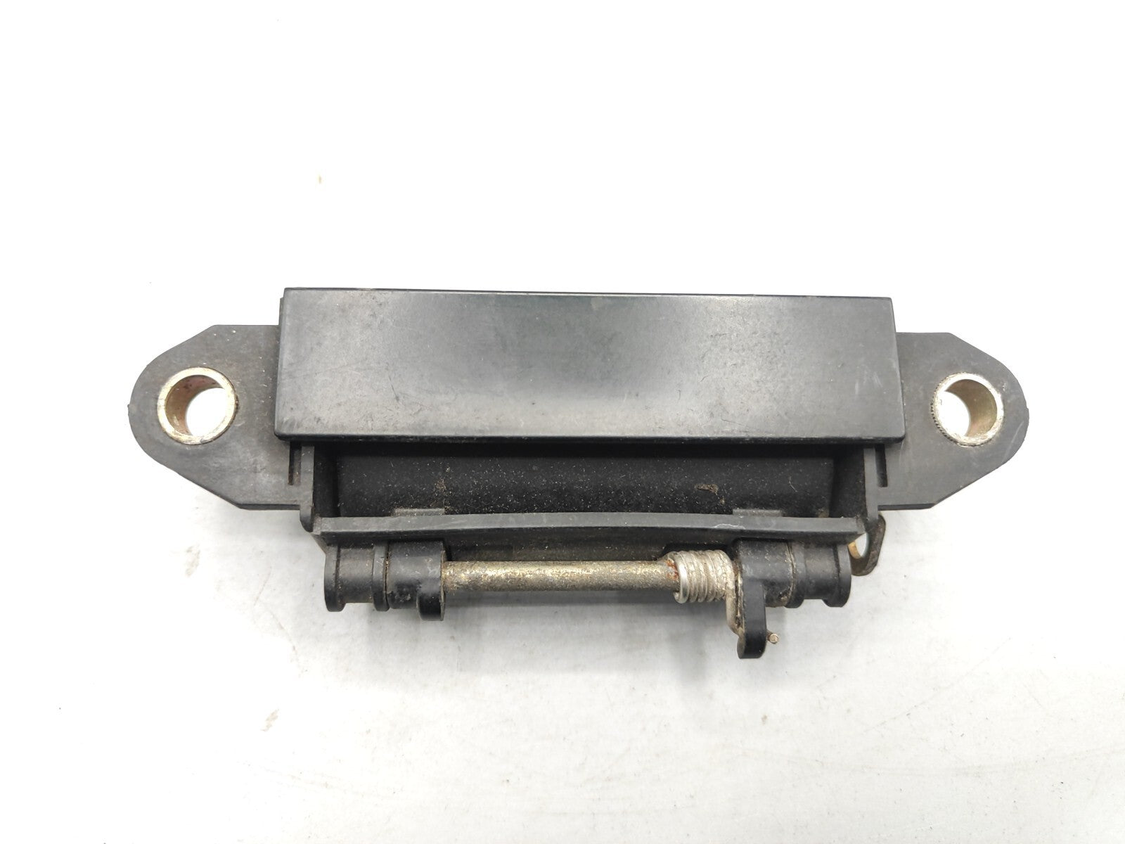 Audi 80 B4 1994 Rear Left Side Door handle 893839205A