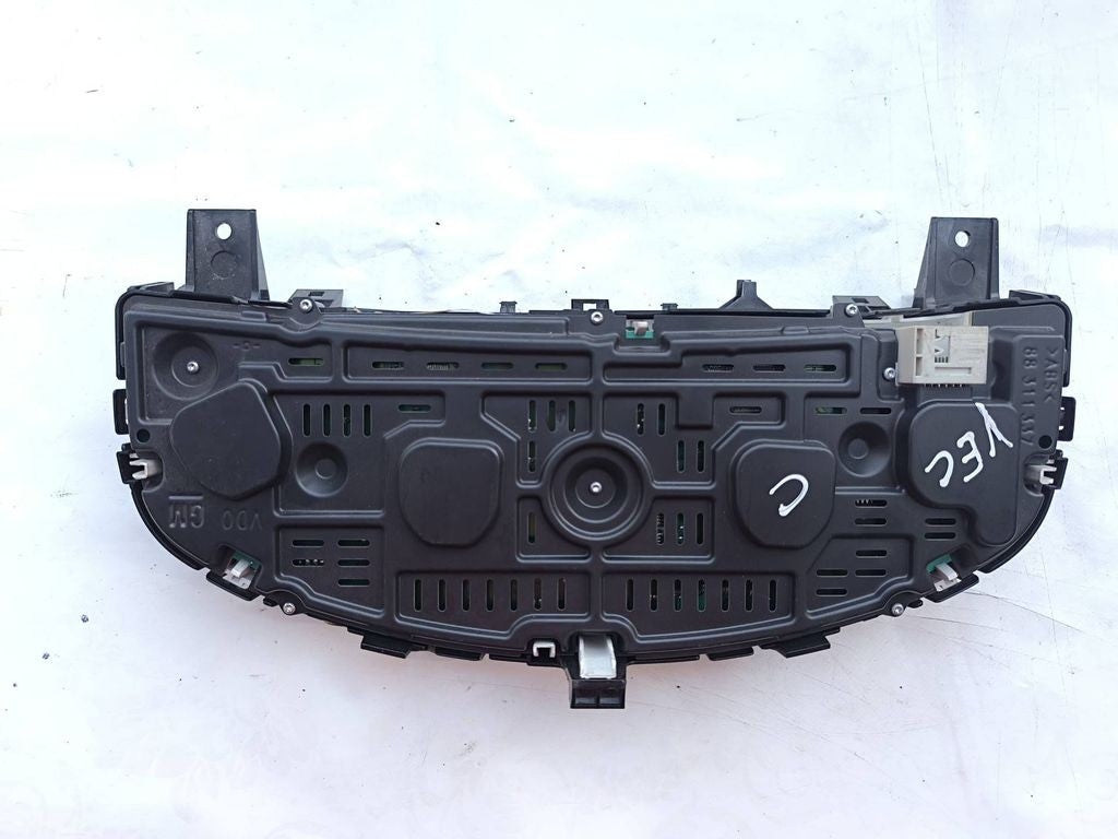 13193088PF Opel Vectra C 2007 Diesel speedometer instrument cluster 