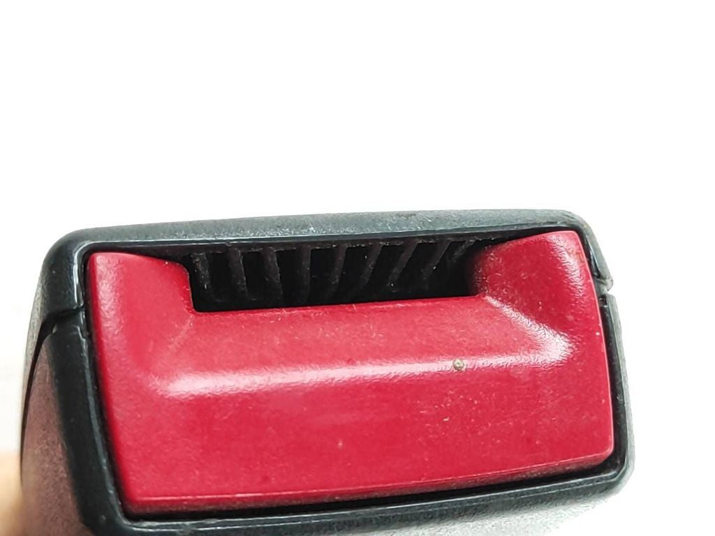 Alfa Romeo 159 2007 Rear left seat belt buckle 1004436J93 