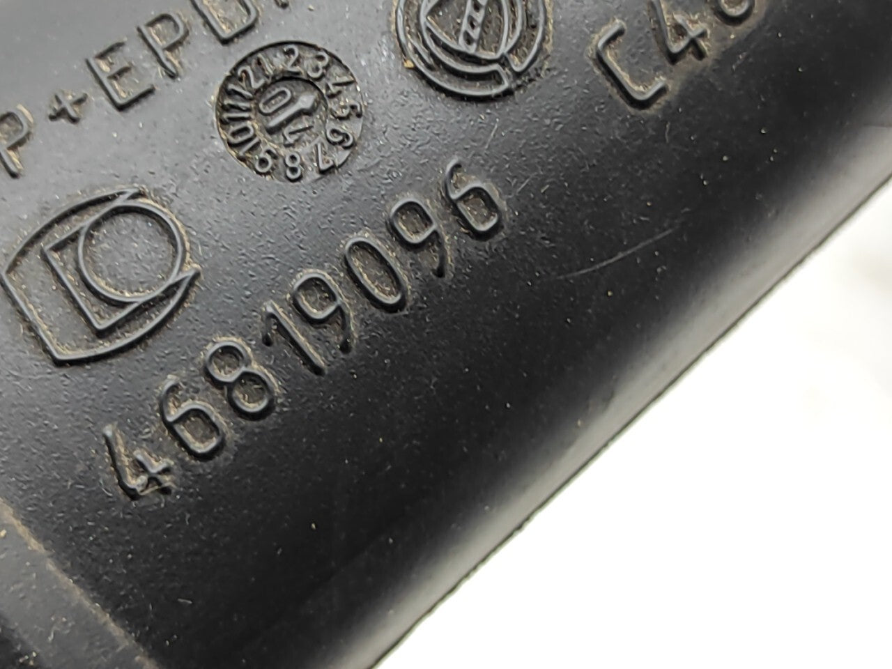 Alfa Romeo GT 1.9JTD 2004 Engine Air Intake Pipe Hose 46819096