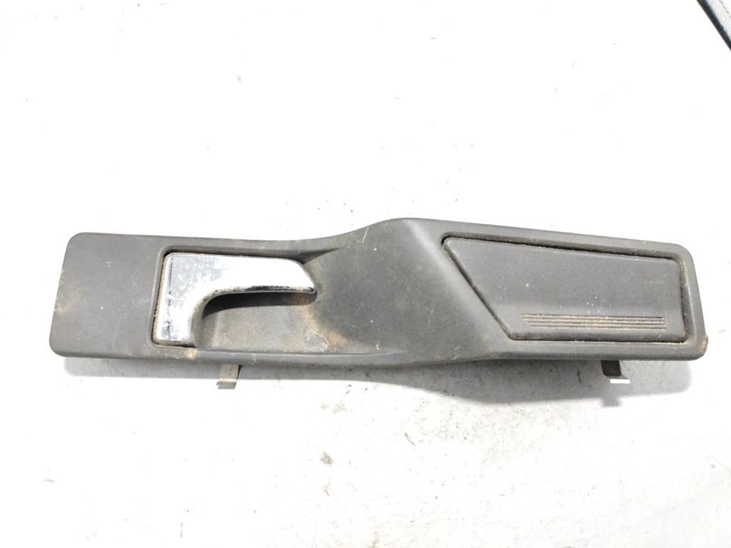 Alfa Romeo 155 1.8i 103kW 1994 rear right door interior release handle 