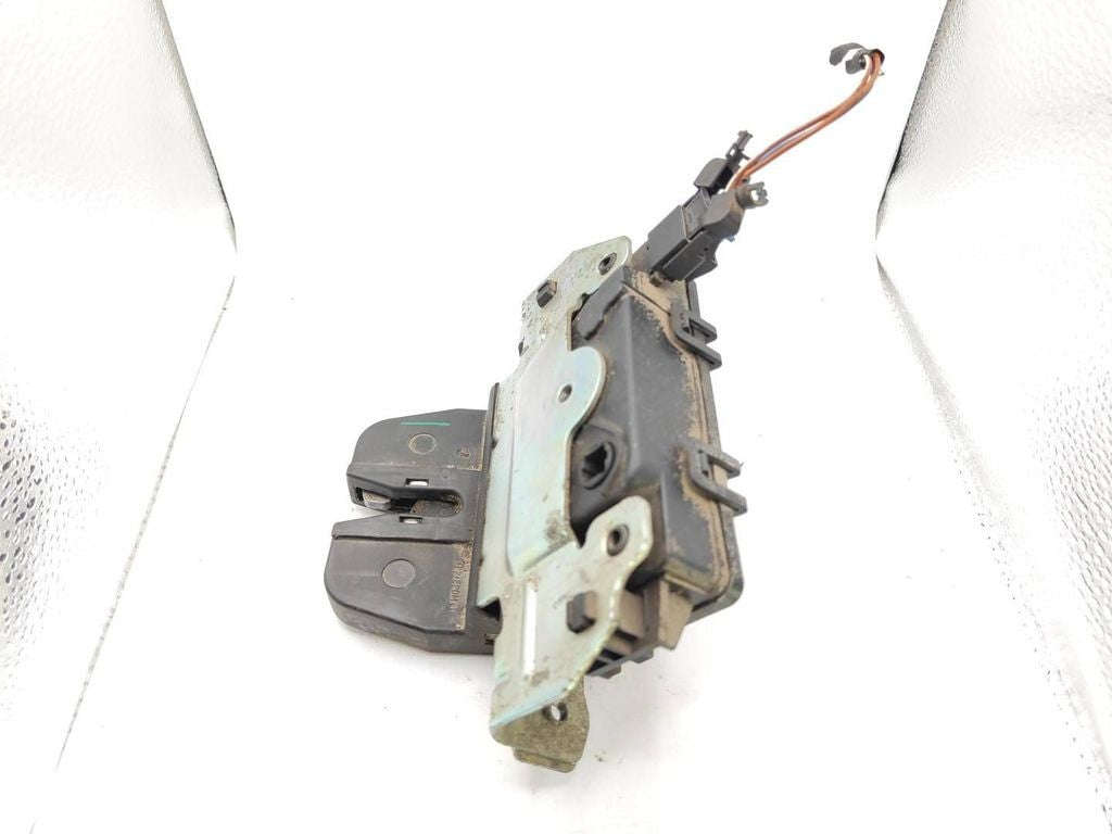 Opel Zafira B 2006 Tailgate trunk boot lock catch latch 495058724 