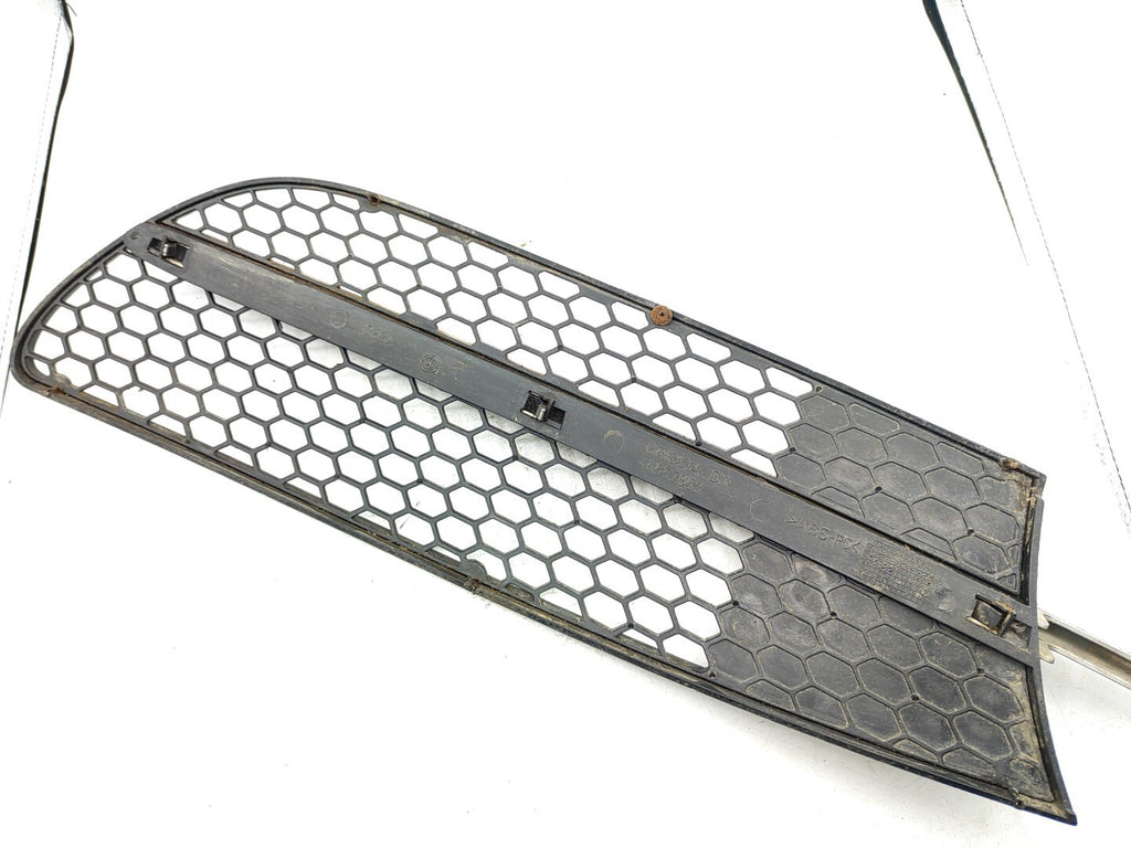 Alfa Romeo 147 1.9JTD 16V 2003 Front Right Bumper Grill 46557853