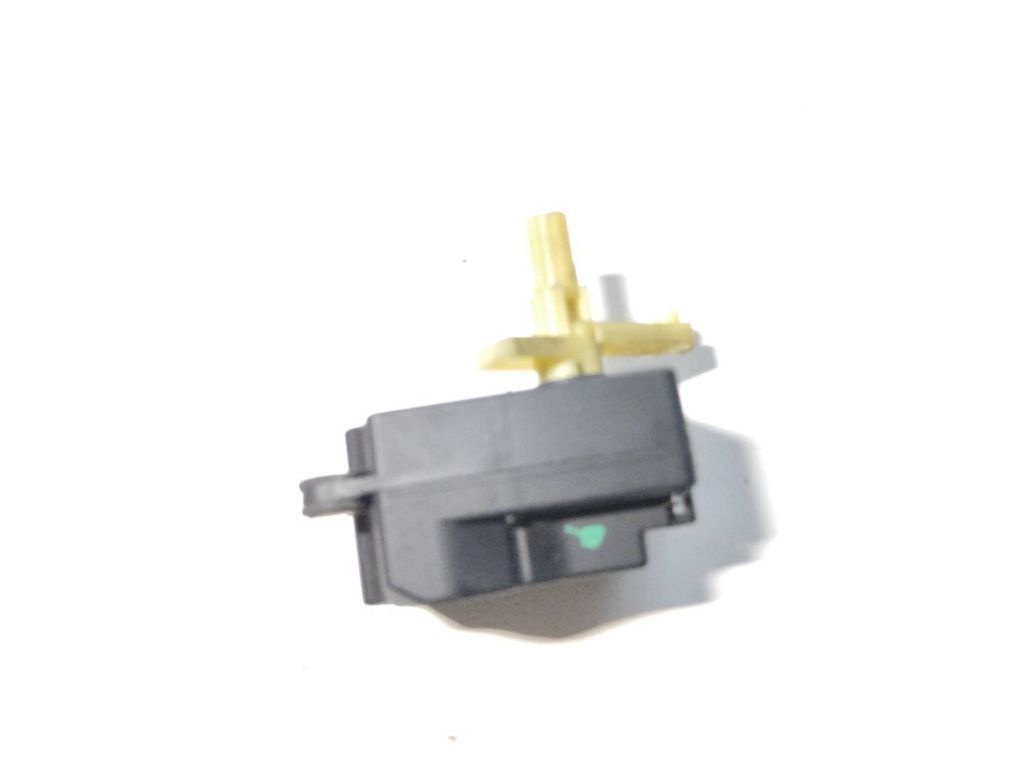 Volvo S60 2002 Air heater flap actuator motor 74932G 