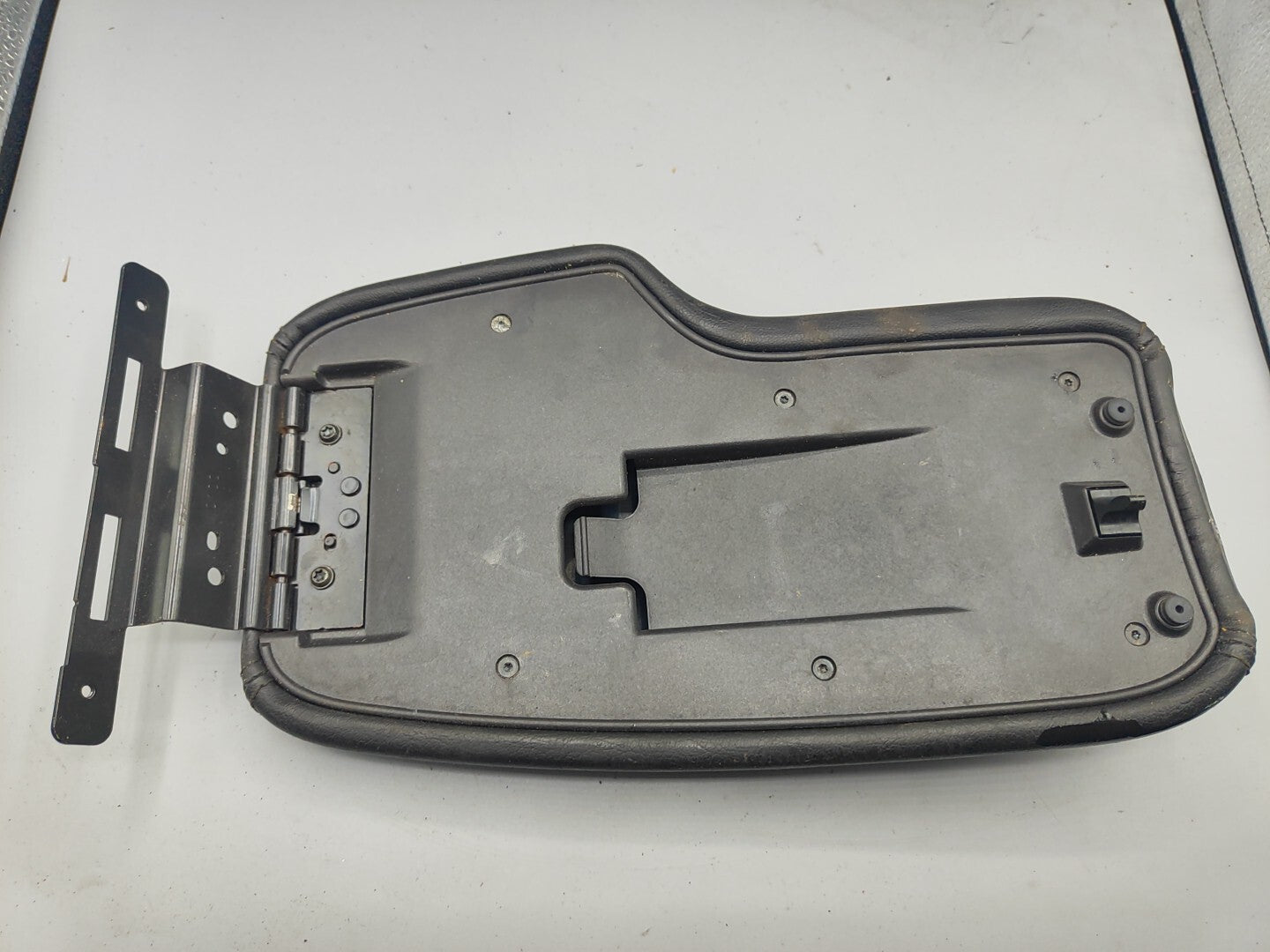 Jaguar S Type 3.0i 2000  LHD Center Console Black Leather Armrest