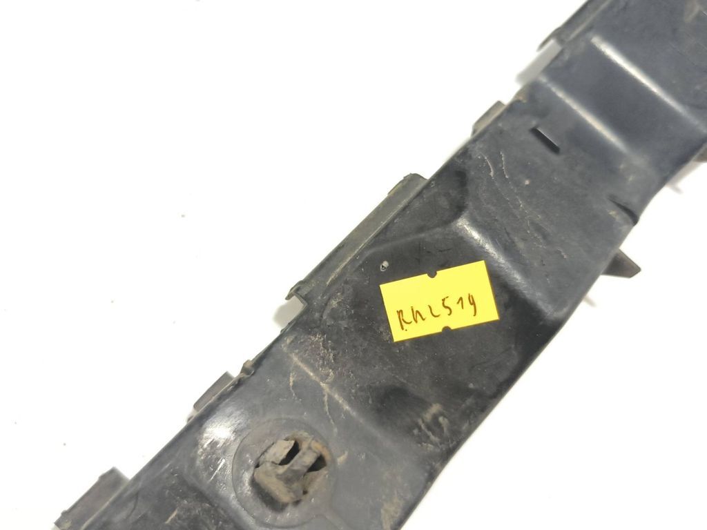 Toyota Avensis T250 2.2D-CAT 2006 Front left bumper mounting bracket 