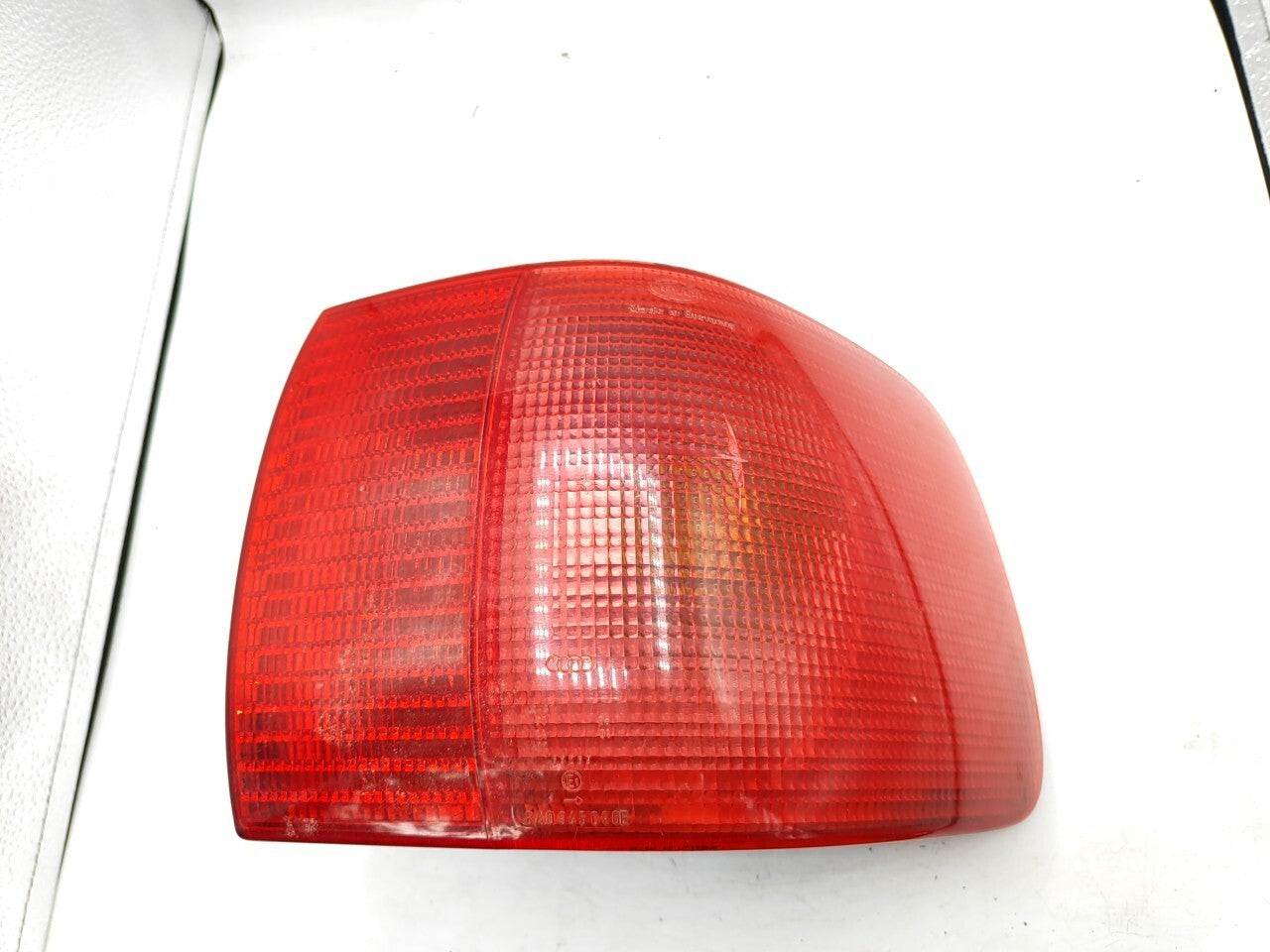 Audi 80 B4 1994 LHD Rear Right Taillight Light 8A0945096E