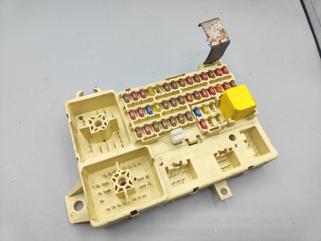 Jaguar S Type 3.0i 2000 Fuse Box Control Module ECU Unit XR8T14A067BA