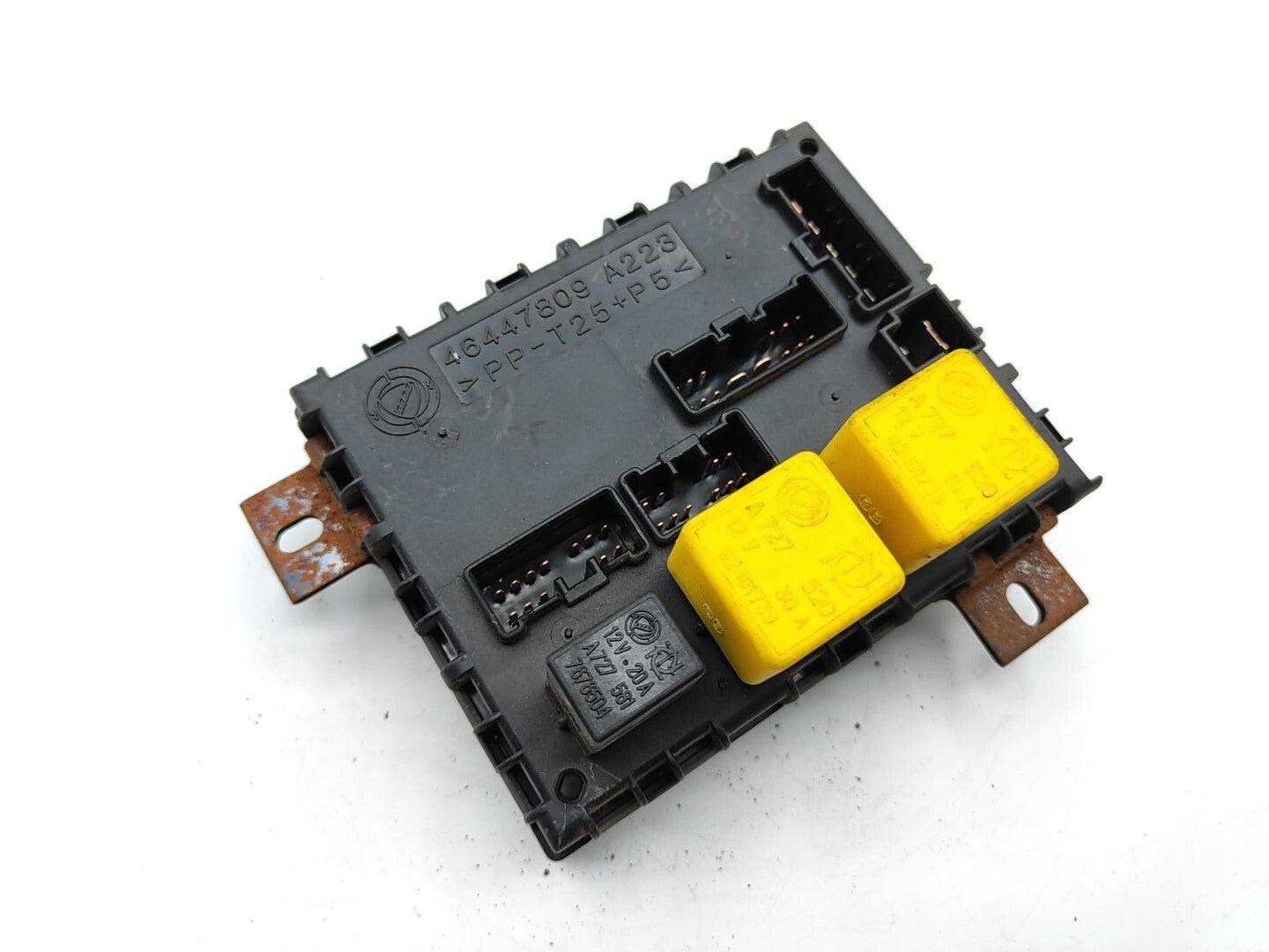 Alfa Romeo 156 2.4JTD 2000 Fuse Relay Module Unit 46447809