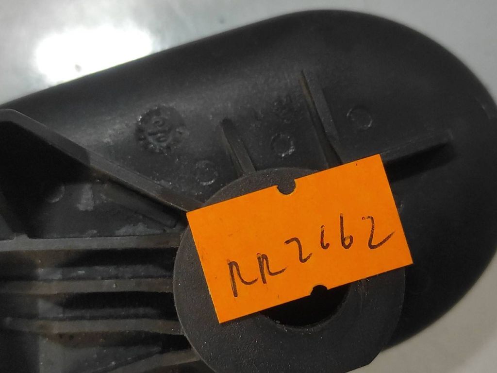 Saab 9-5 2.0T 110kW Petrol 2000 front left door interior handle 4420600 