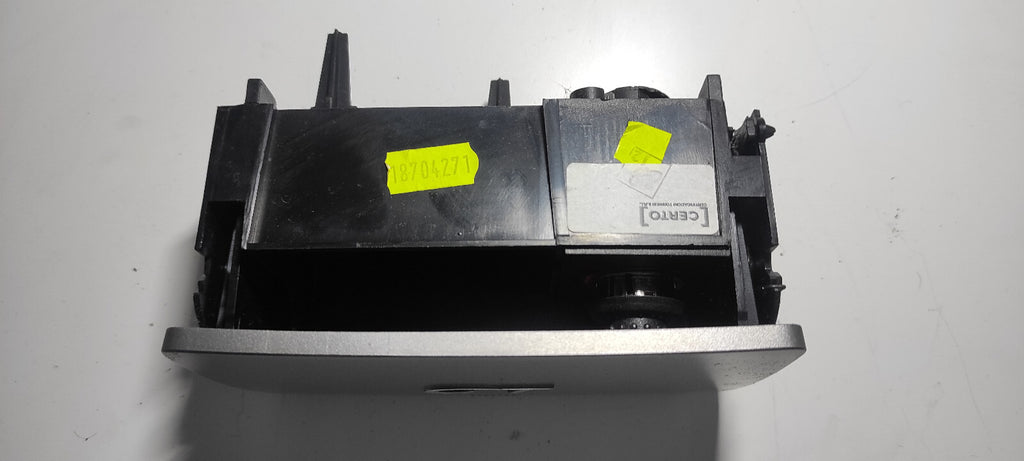Alfa Romeo GT 1.9JTD 2004 LHD Front Dash Ashtray / Storage Copartment