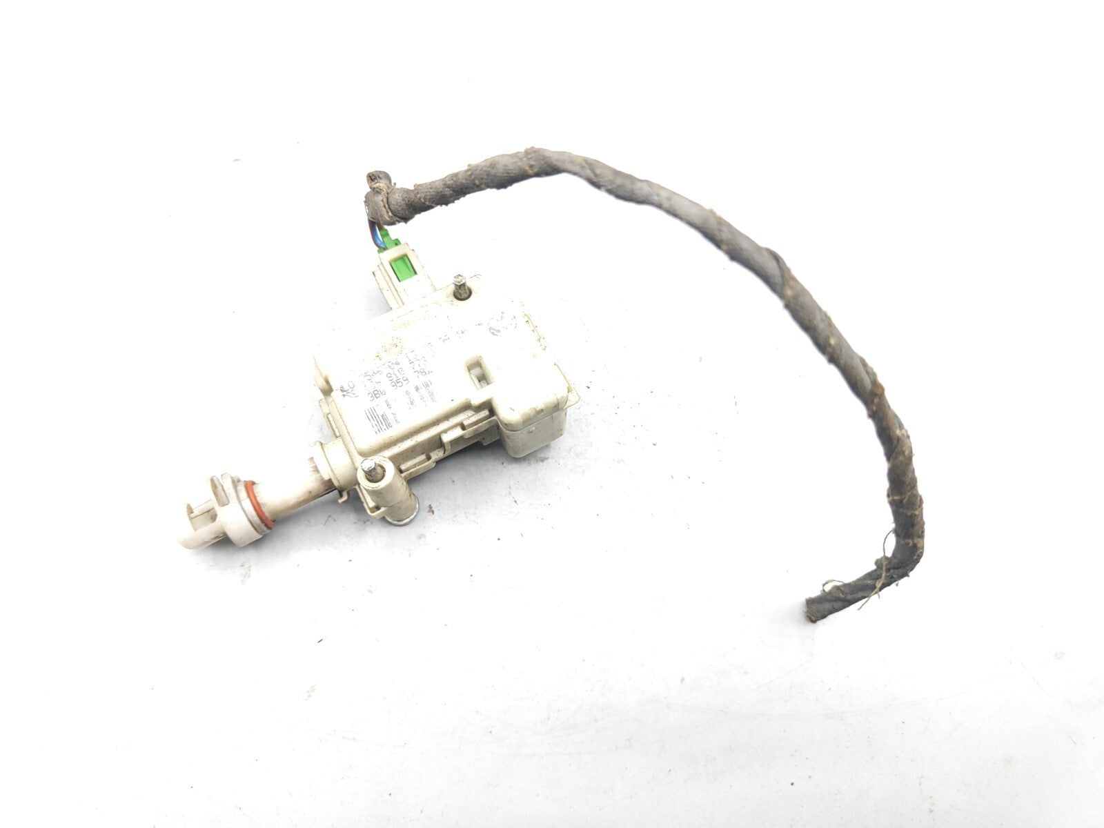 Volkswagen Passat B5 1999 Fuel Tank Cap Lock Motor 3B0959782