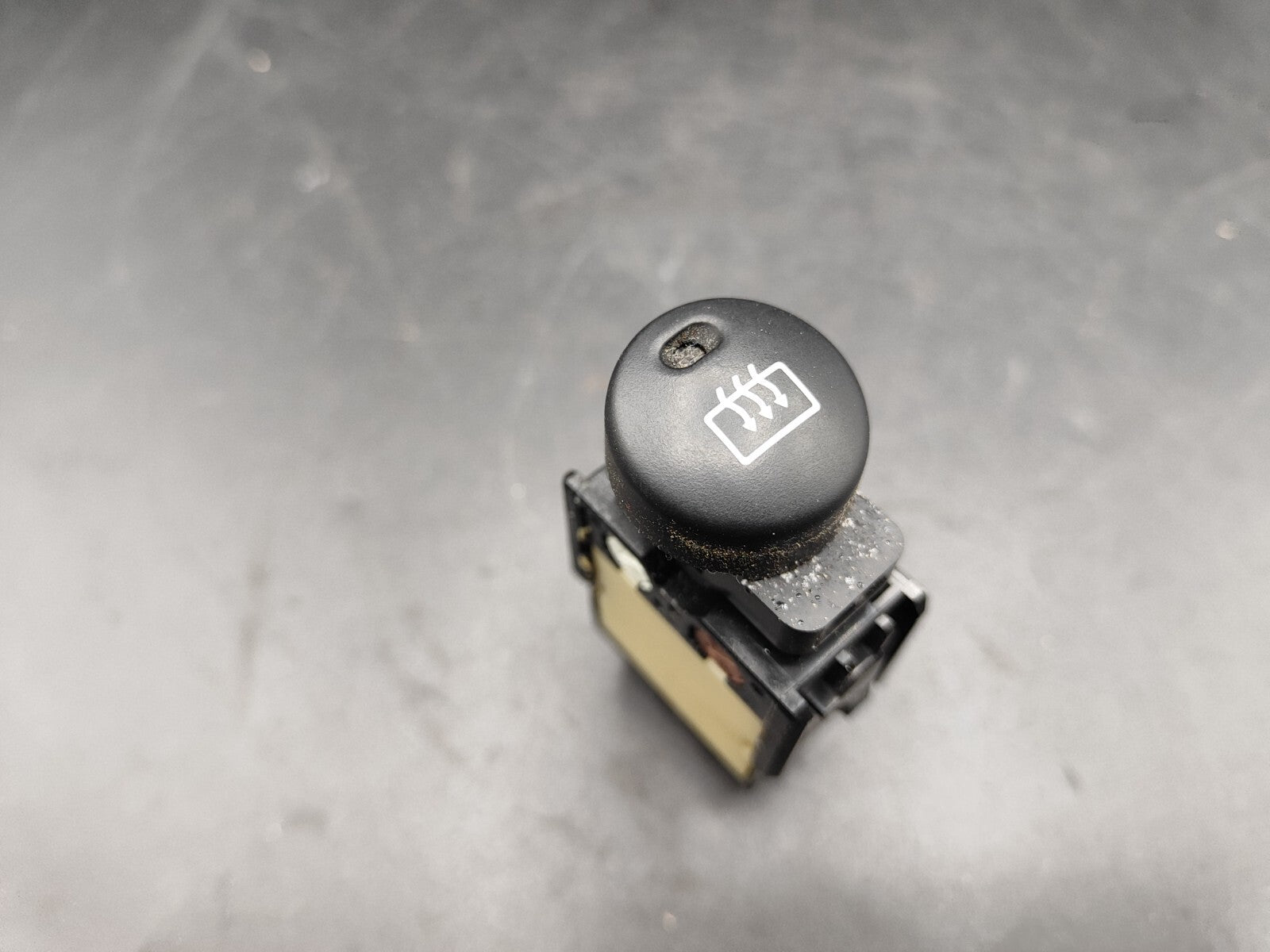Pontiac Vibe 2004 LHD Heated Heating Window Glass Switch Button