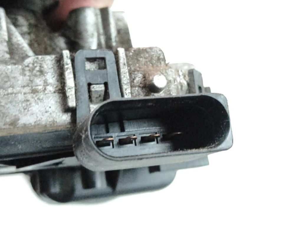 Alfa Romeo 159 2007 LHD Front windshield glass wiper motor 0390241915 