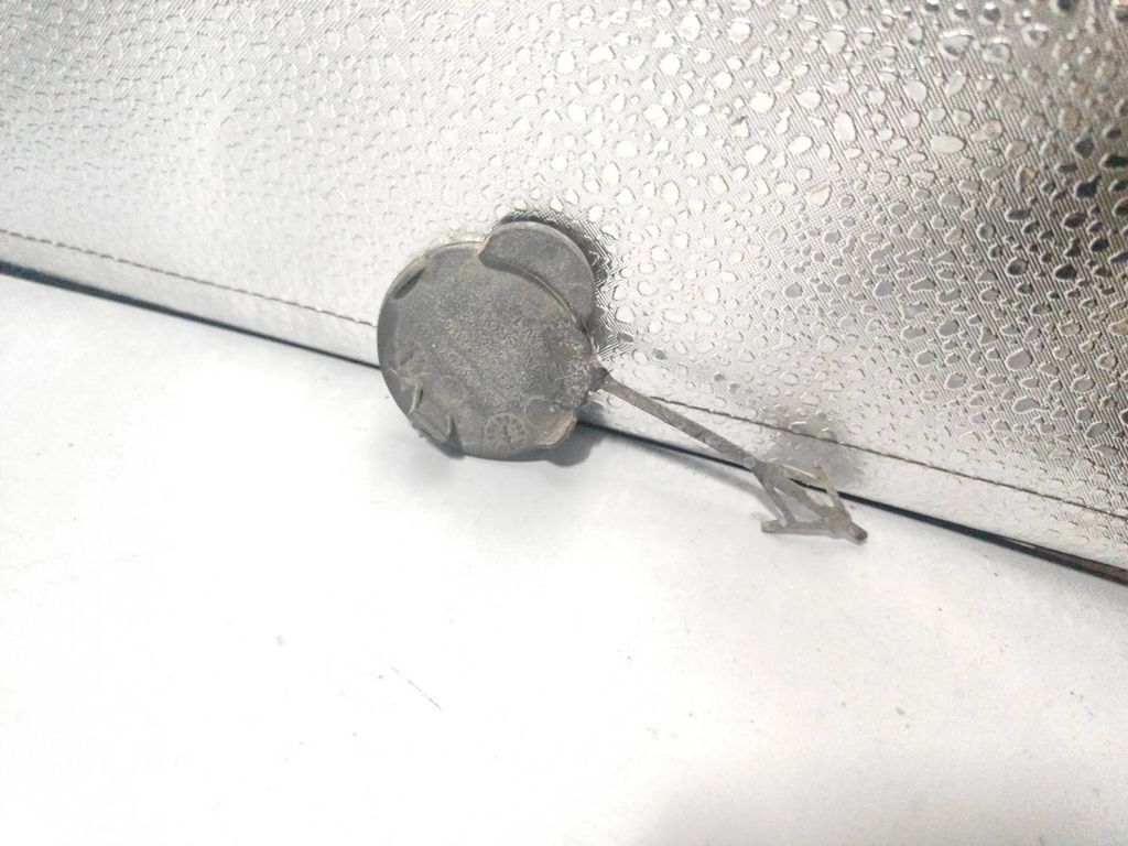 Opel Meriva B 2012 rear bumper row hook cap cover WHITE