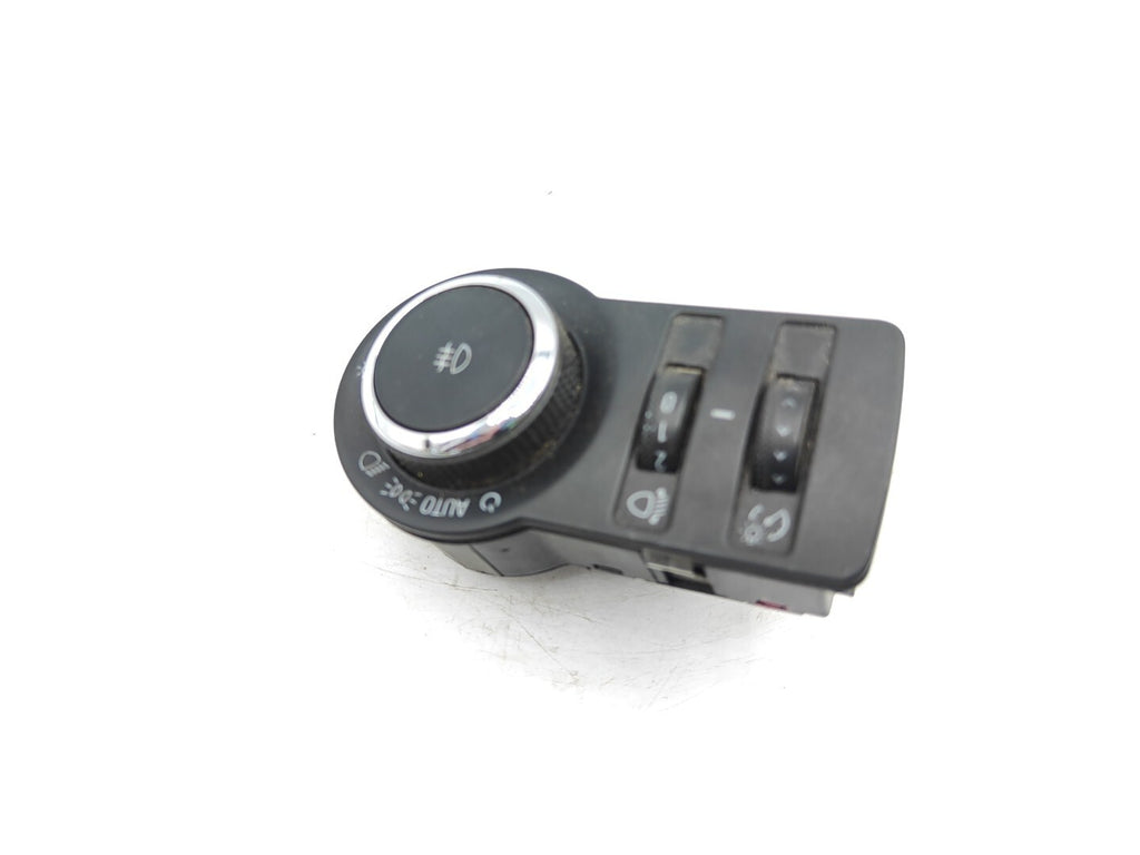 Opel Insignia A 2010 LHD Hazzard Light Switch Button 13268696