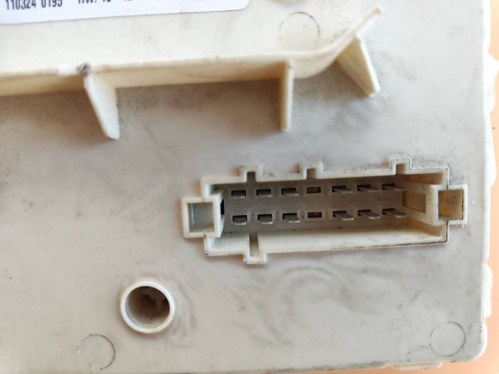 Mercedes-Benz E C207 W207 2011 door control unit module A2079004400 