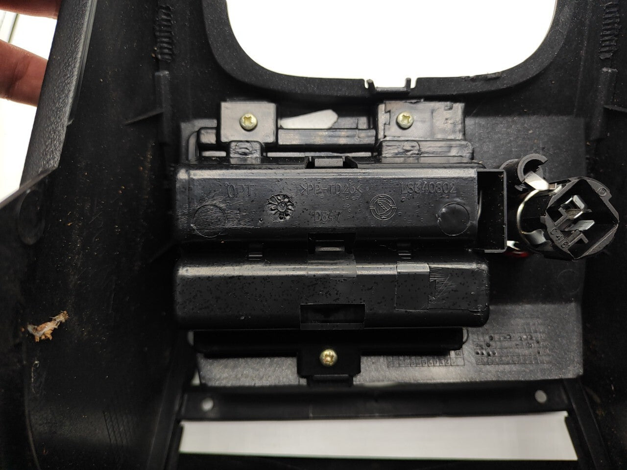 Alfa Romeo 147 Facelift 2006 Front Center Console Ashtray LS340802