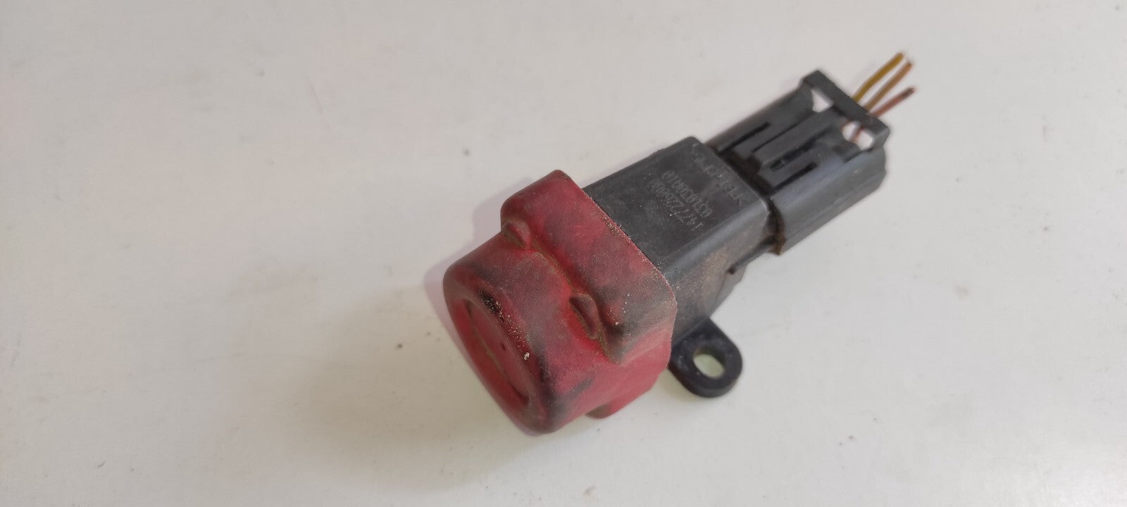 Peugeot 607 3.0i V6 2001 Petrol Fuel Cut Off Switch 1477226080