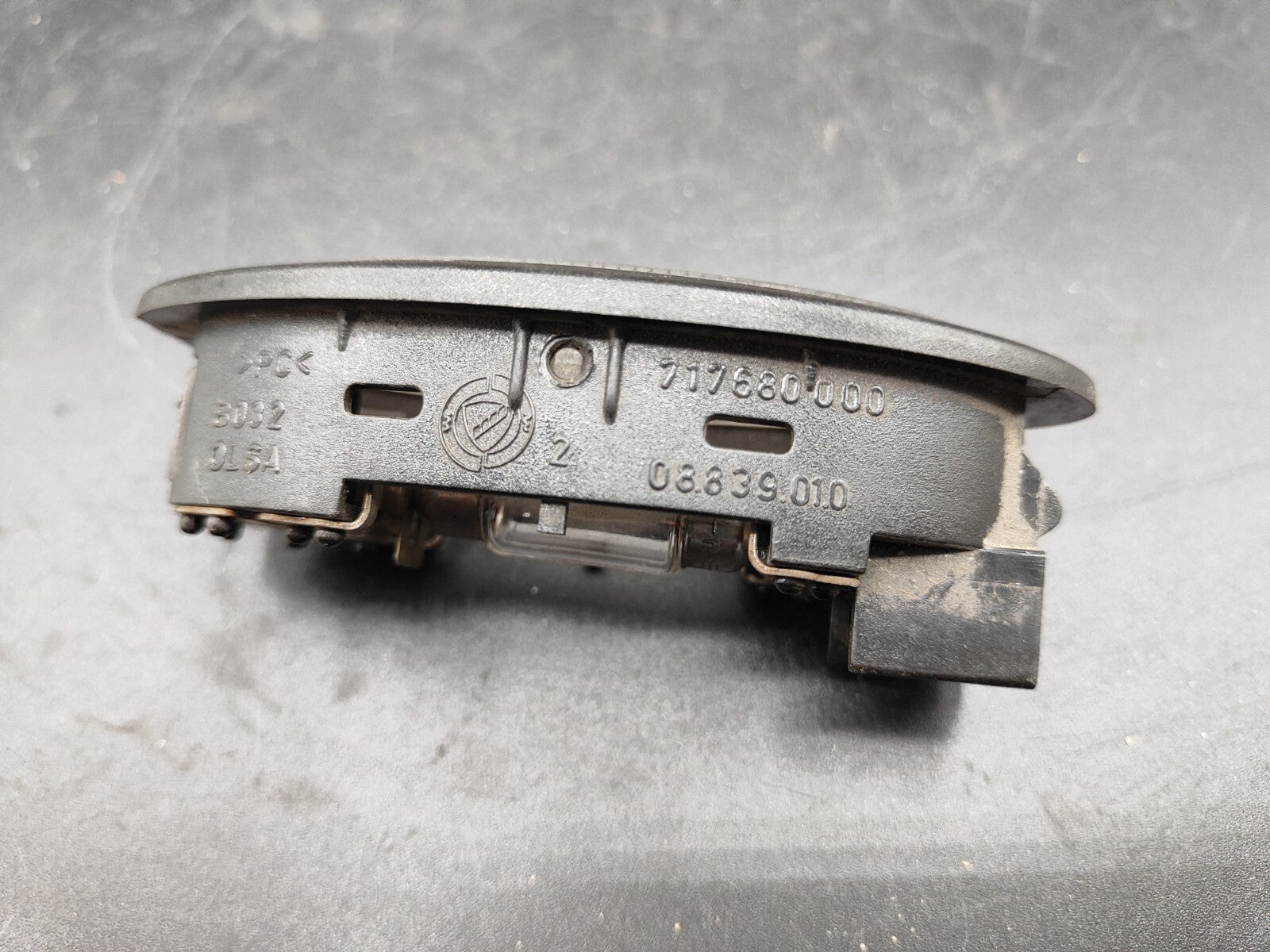 Alfa Romeo 156 2.4JTD 110kW 2001 Rear Boot Trunk Dome Light 717680000