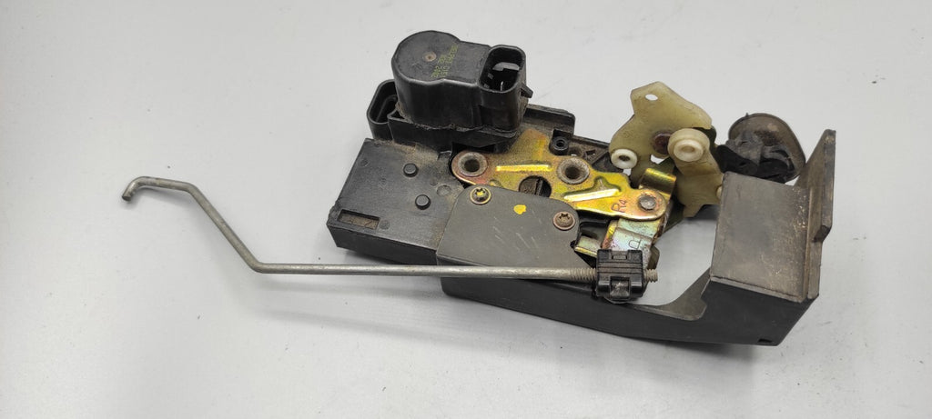 Alfa Romeo 156 SW 2.4JTD 110kW 2002 Rear Right Door Lock Latch 16828897