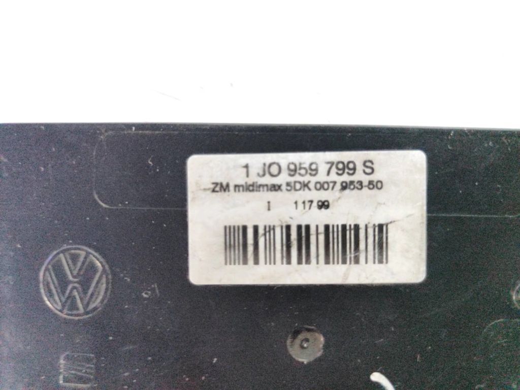 Volkswagen Golf IV 1999 Comfort convenience body module 1J0959799S 
