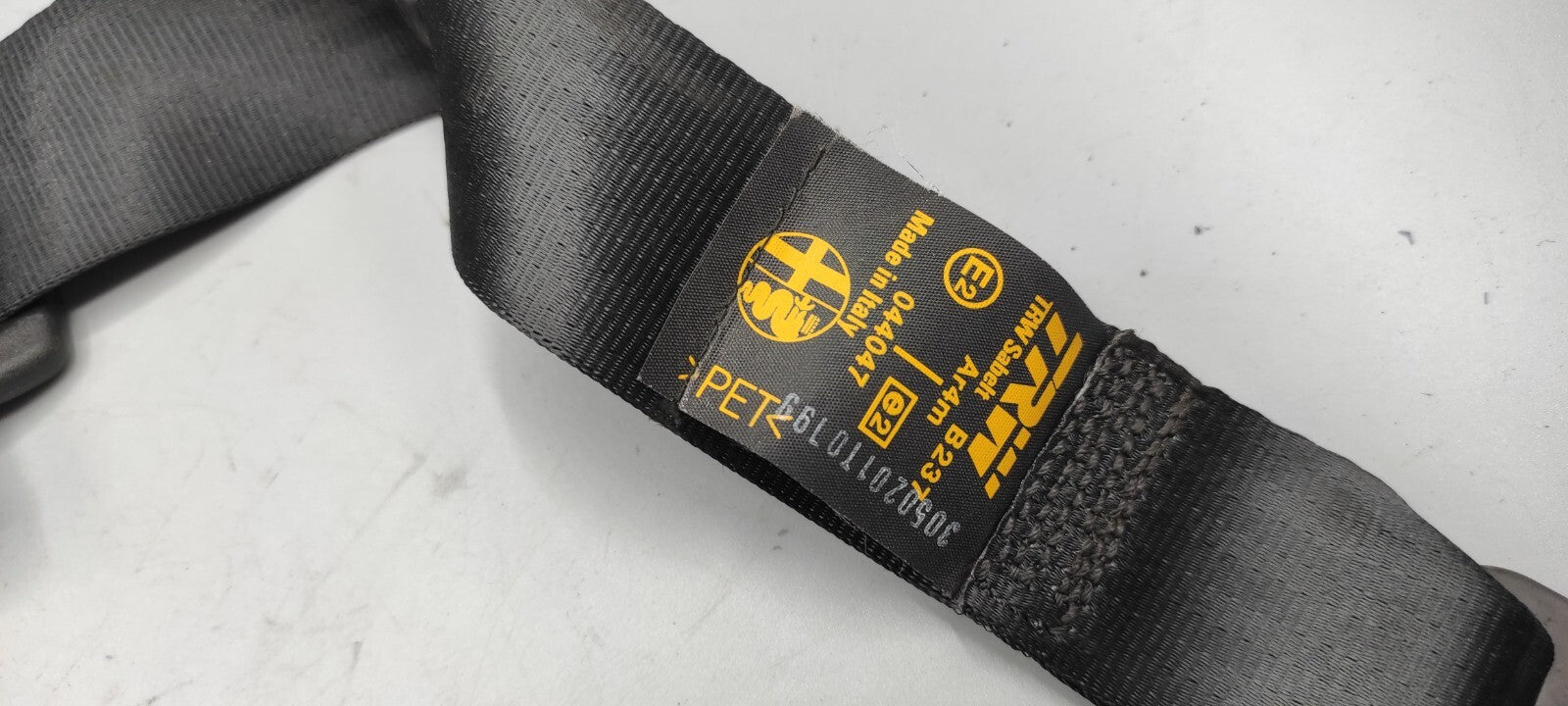 Alfa Romeo 166 2.4JTD 110kW 2003 Rear Left Seat Safety Seatbelt 044047