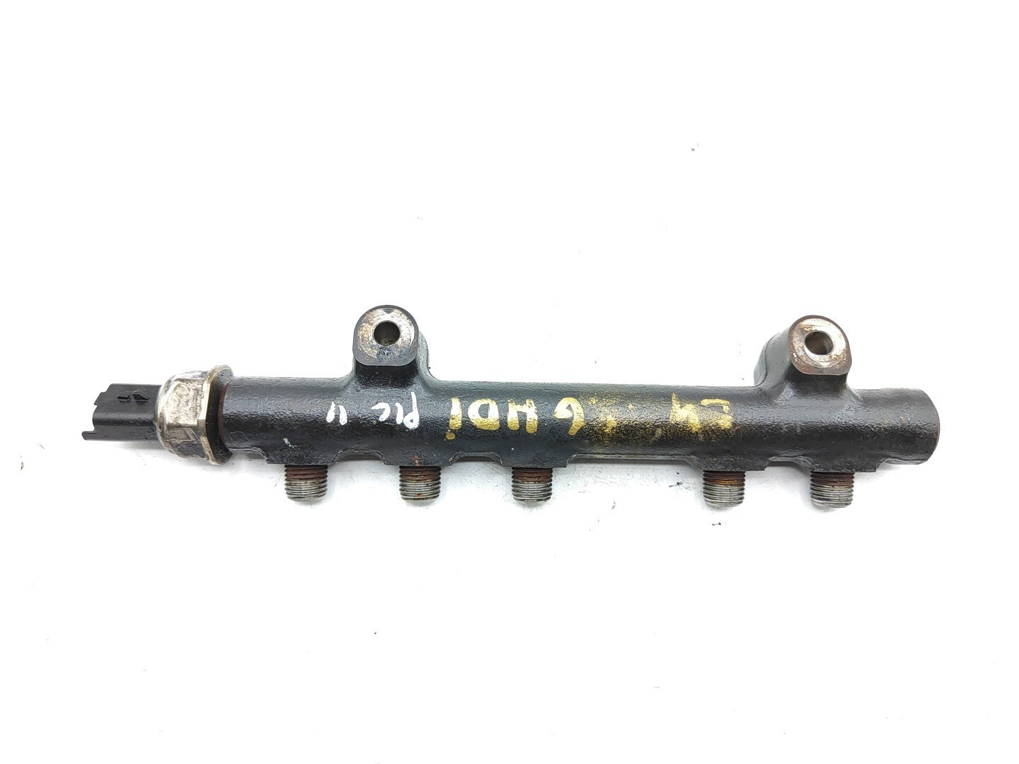 Ford Focus MK3 1.6TDCI Engine Fuel Rail 9685297580