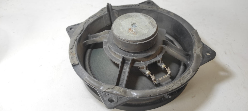 Alfa Romeo 147 1.9JTD 8V 85kW Diesel 2003 Interior Door Speaker