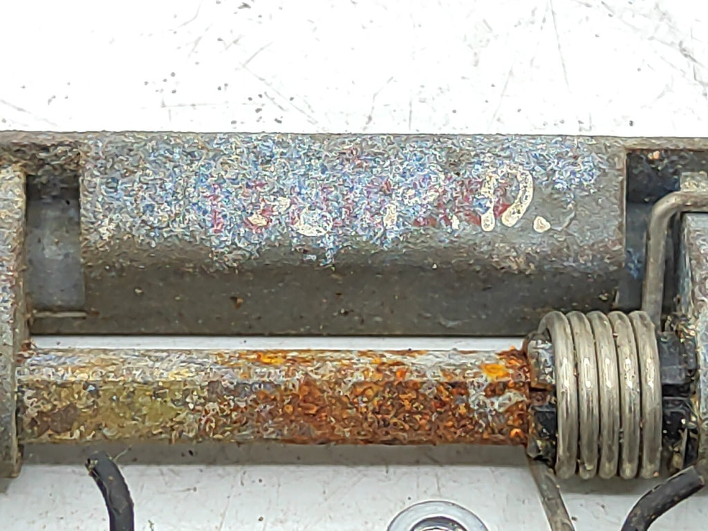 Alfa Romeo 166 2.4JTD 110kW 10V 2001 LHD Front Right Door Chrome Handle