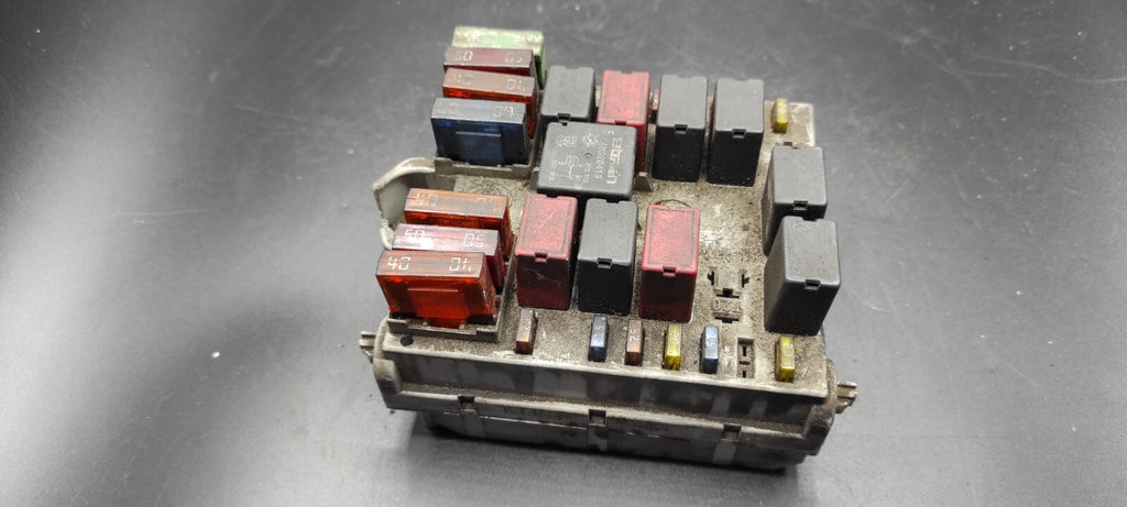 Alfa Romeo 147 1.9JTD 16V 103Kw 2006 Fuse relay module 46558760