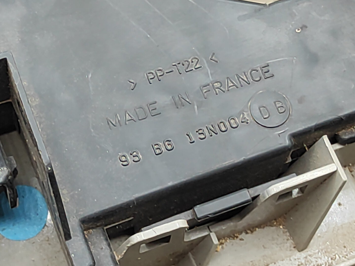 Ford Mondeo Hatchback 1995 Rear Left Side Taillight Light 93BG13N004