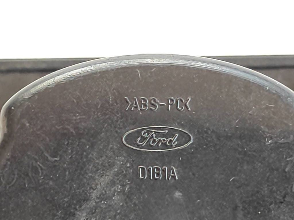 Ford Mondeo Mk III 2002 ashtray insert 1S7XF04788AF 