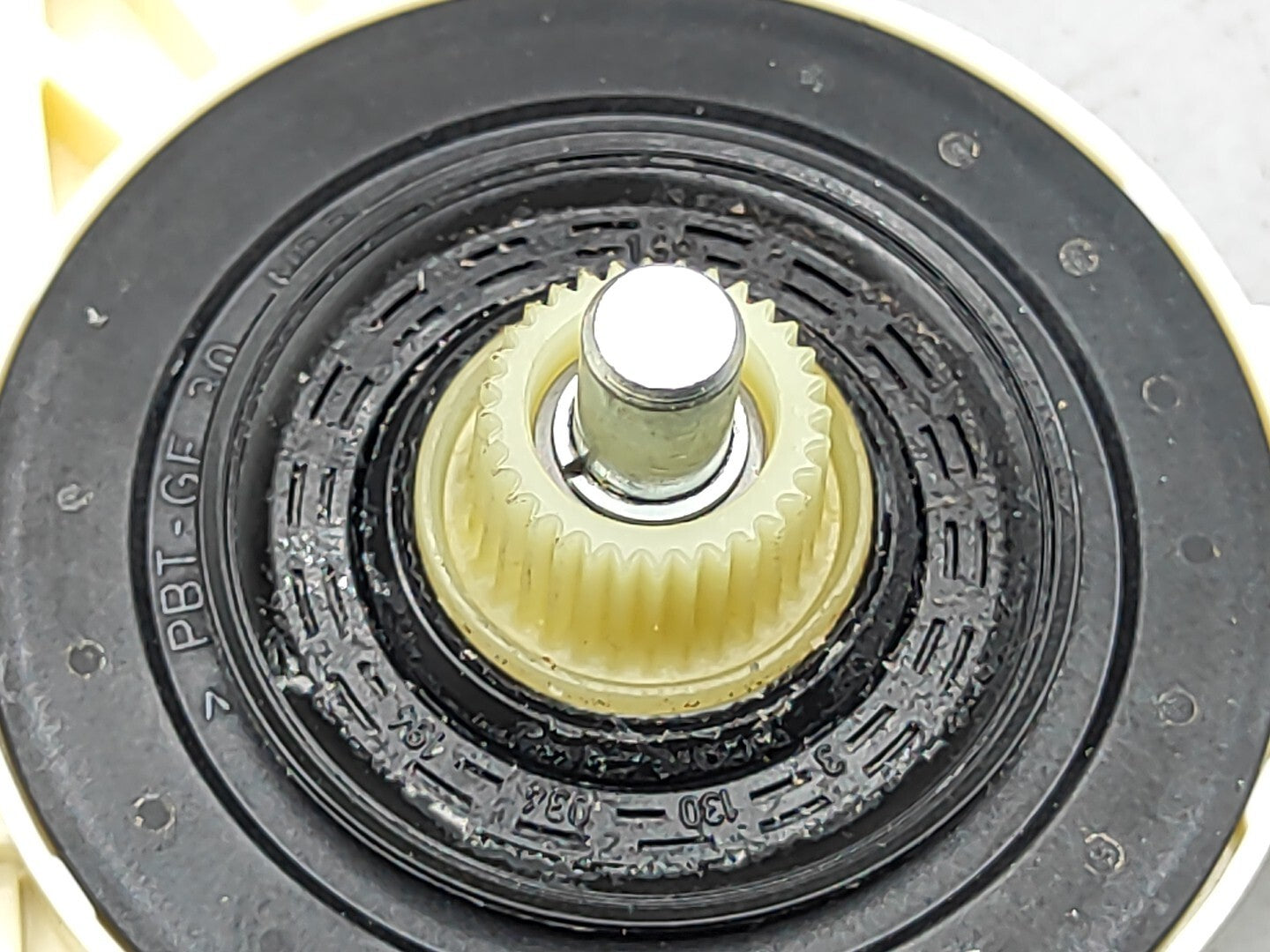 Mercedes Benz W204 C Class 2010 Rear left window regulator 0130822443