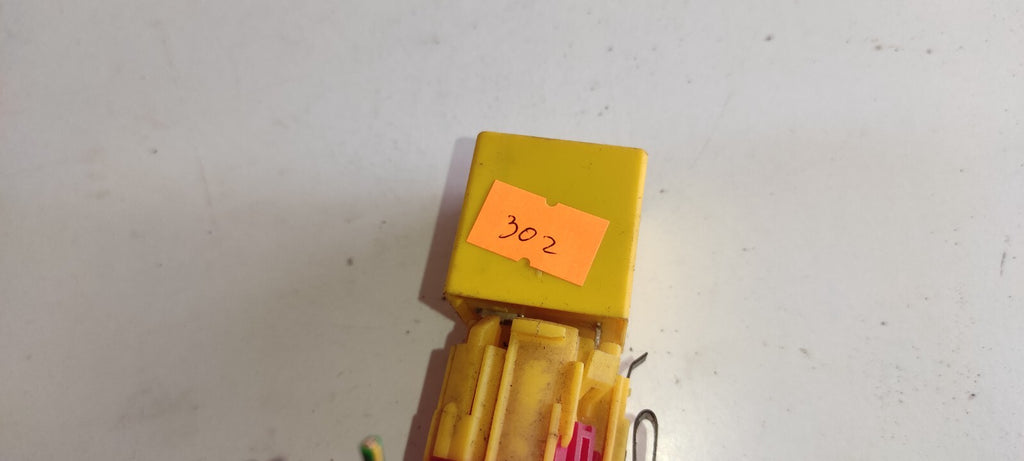 Peugeot 607 3.0i V6 Petrol 2001 Relay Fuse Module 9638603580